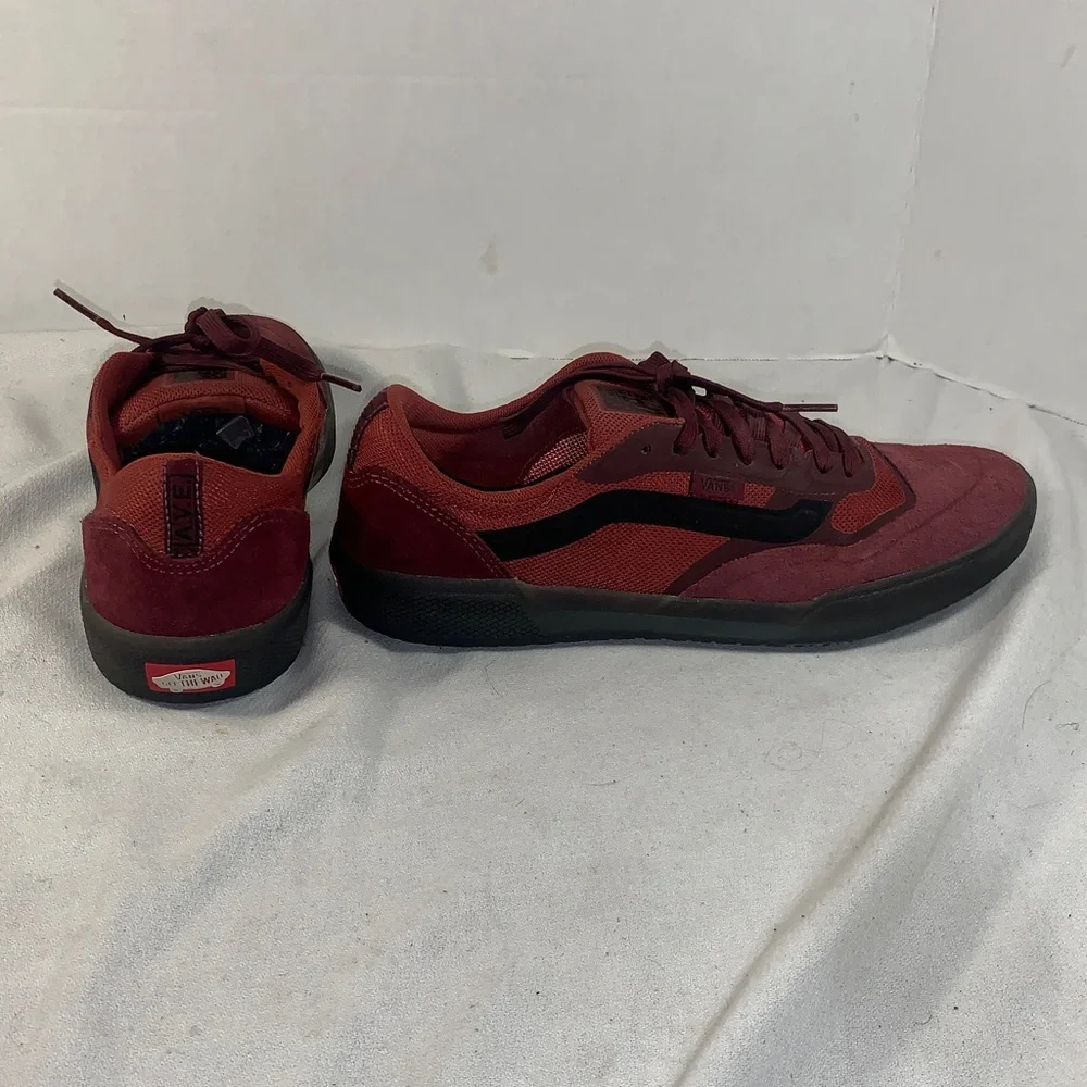 Vans stylish sneakers
